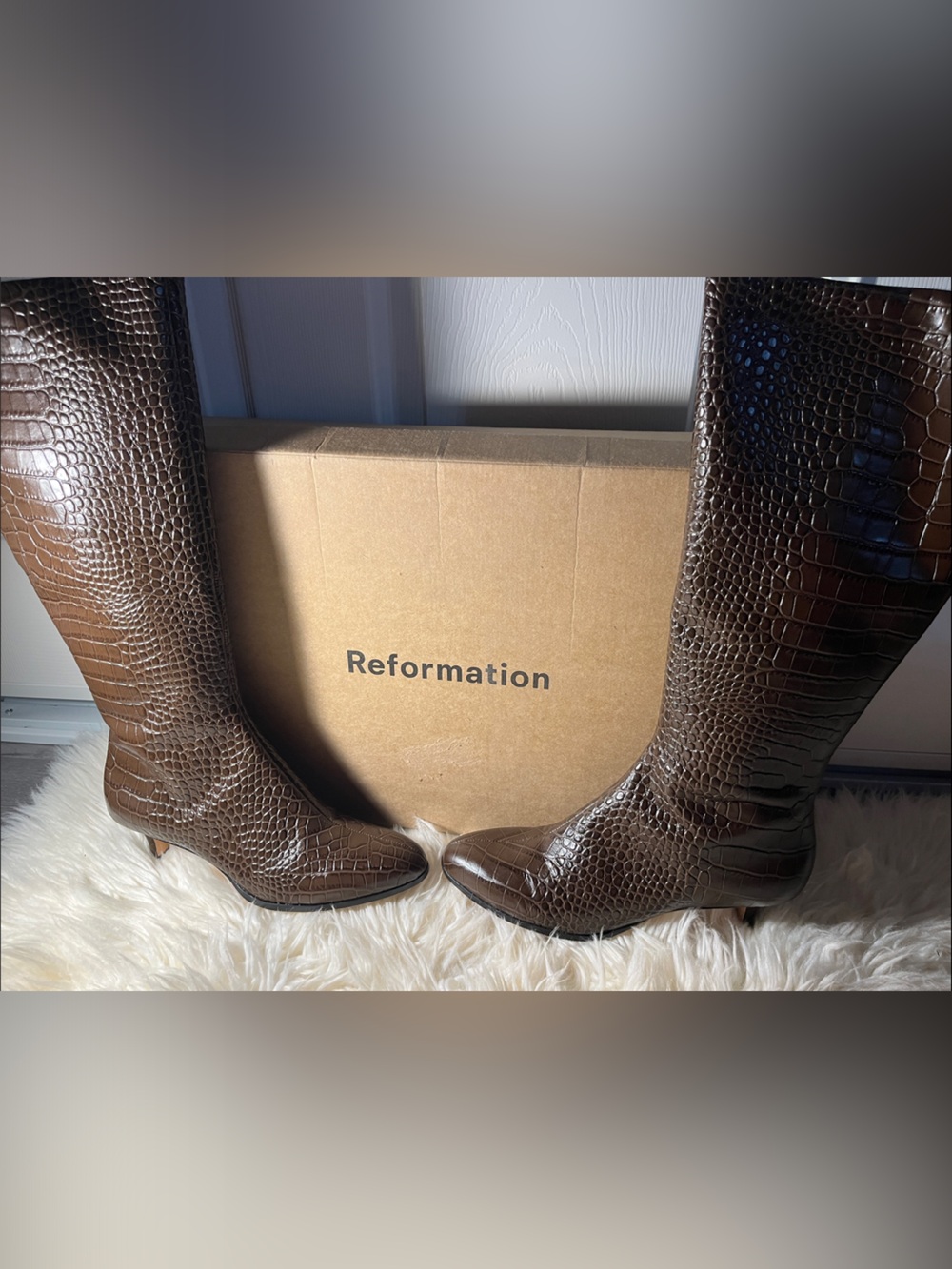 Reformation Women’s size 9 crocodile texture Knee Boots